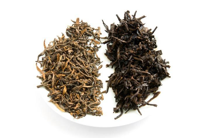 Šestnáctiletý Puerh s vůní kafrového dřeva - suchý a vylouhovaný list